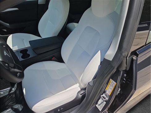 Used 2023 Tesla Model 3 Performance AWD/4WD image 2