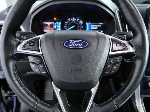 Certified 2024 Ford Edge SEL w/ Convenience Package AWD/4WD image 18