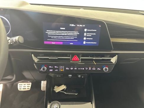 Used 2025 Kia Niro Wave w/ Wave Preserve Package image 21