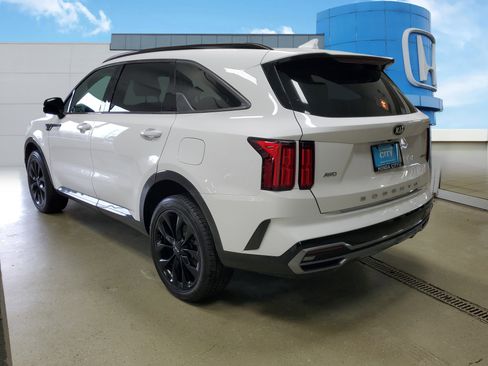 Used 2021 Kia Sorento SX AWD/4WD image 4