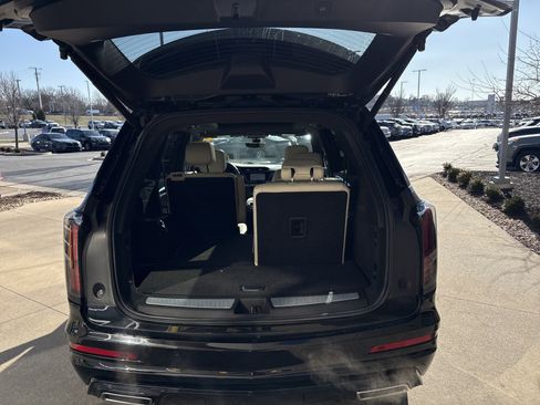 Used 2020 Cadillac XT6 Sport image 32