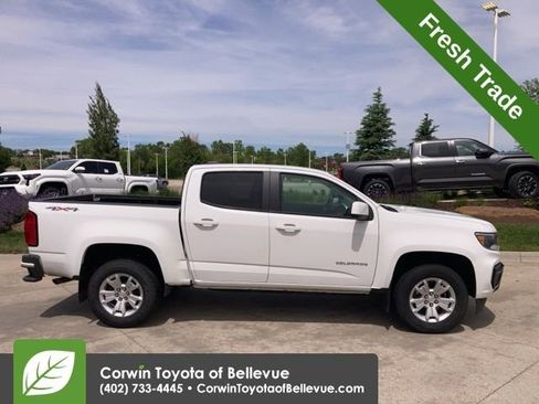 Used 2021 Chevrolet Colorado LT w/ LT Convenience Package AWD/4WD image 2