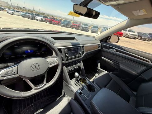 Used 2023 Volkswagen Atlas SE FWD image 11