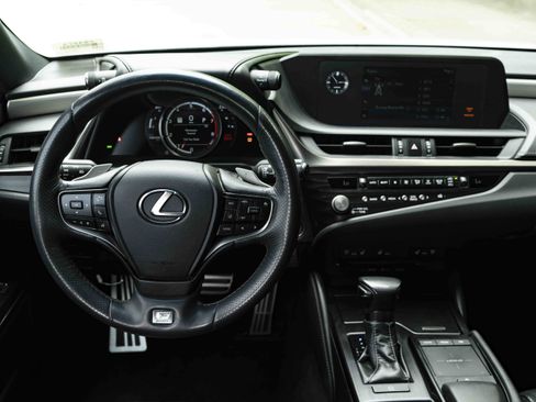 Used 2021 Lexus ES 350 F Sport w/ Accessory Package FWD image 18