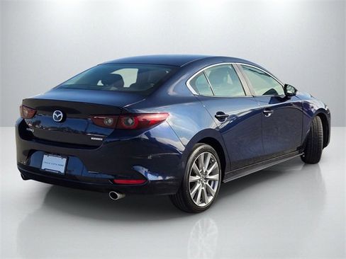 Used 2023 MAZDA MAZDA3 s image 4