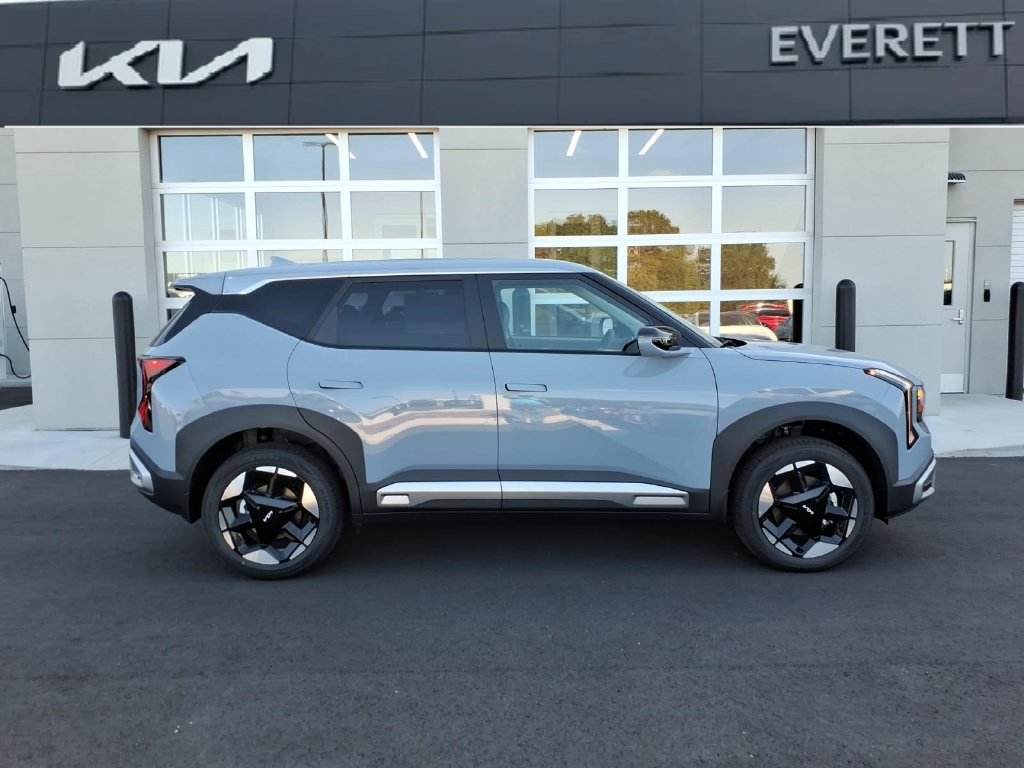 New 2027 Kia Seltos S AWD/4WD image 2