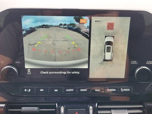 Used 2024 Nissan Pathfinder SL w/ Cargo Package image 6