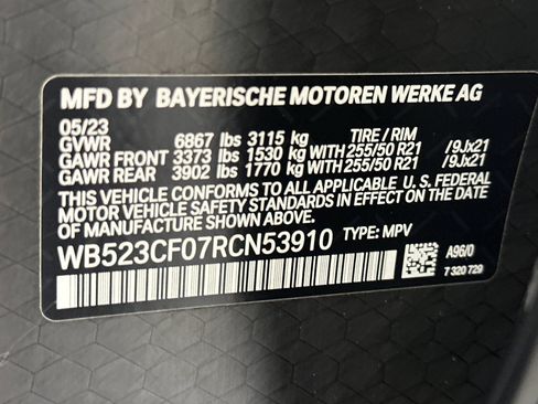 Used 2024 BMW iX xDrive50 w/ Sport Package AWD/4WD image 28