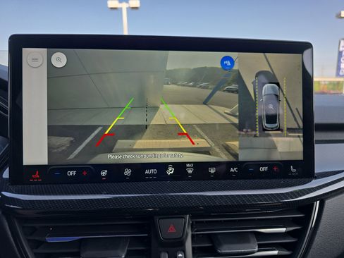 Used 2024 Ford Escape ST-Line Elite w/ Premium Technology Package image 27