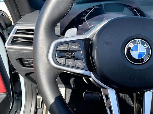Used 2027 BMW M440i Convertible RWD image 22
