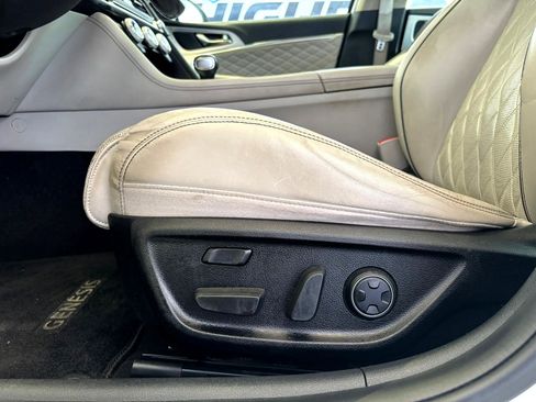 Used 2019 Genesis G70 2.0T Advanced w/ Dynamic Package image 13