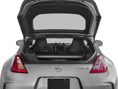 Used 2016 Nissan 370Z NISMO RWD image 15