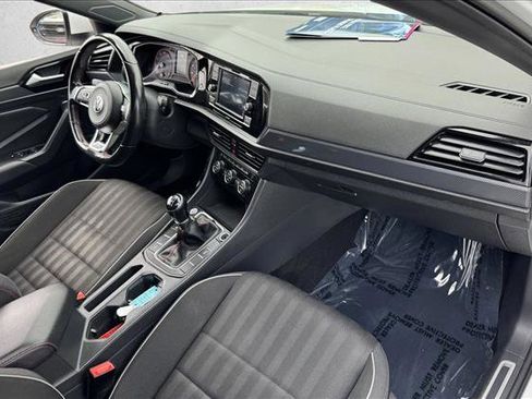 Used 2019 Volkswagen Jetta GLI FWD image 18