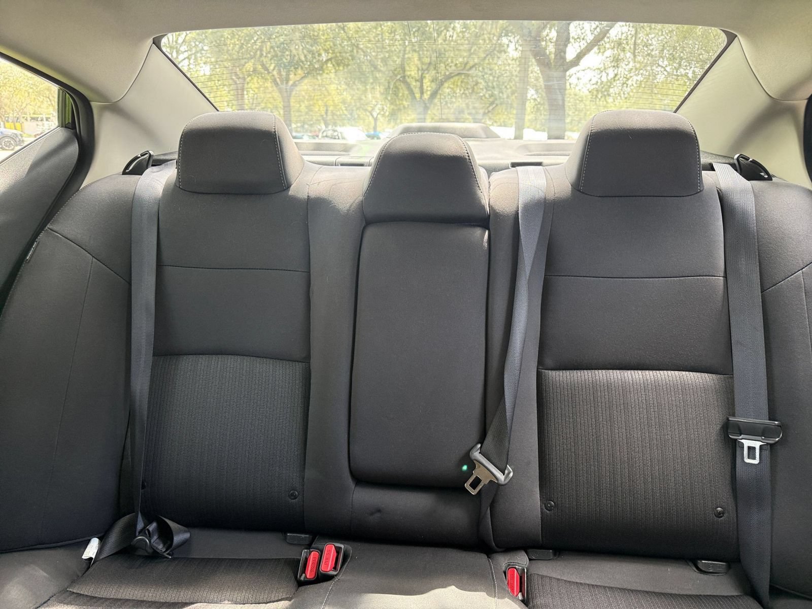 Used 2025 Nissan Altima 2.5 SV FWD image 34