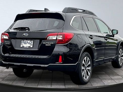 Used 2016 Subaru Outback 3.6R Limited AWD/4WD image 6