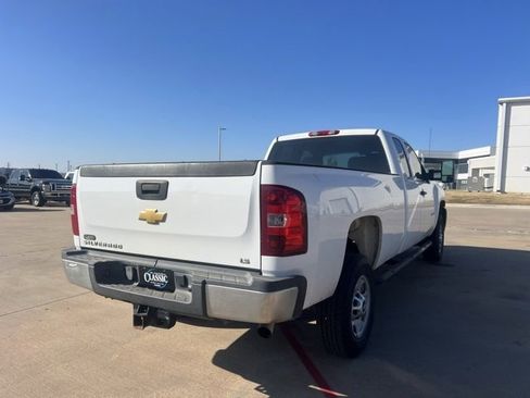 Used 2013 Chevrolet Silverado 2500 W/T image 2