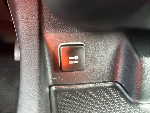 Used 2018 Dodge Durango SXT w/ Quick Order Package 2BB AWD/4WD image 31