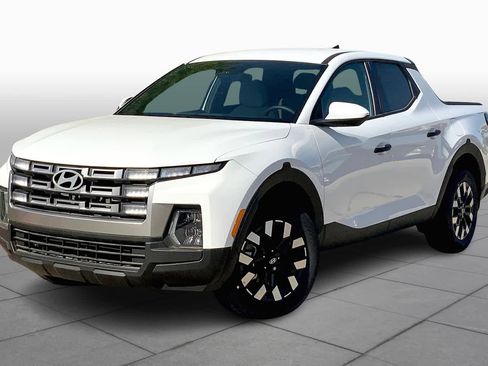 Used 2025 Hyundai Santa Cruz SE image 1