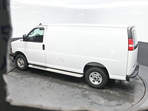 Used 2025 GMC Savana 2500 w/ Driver Convenience Package RWD image 31