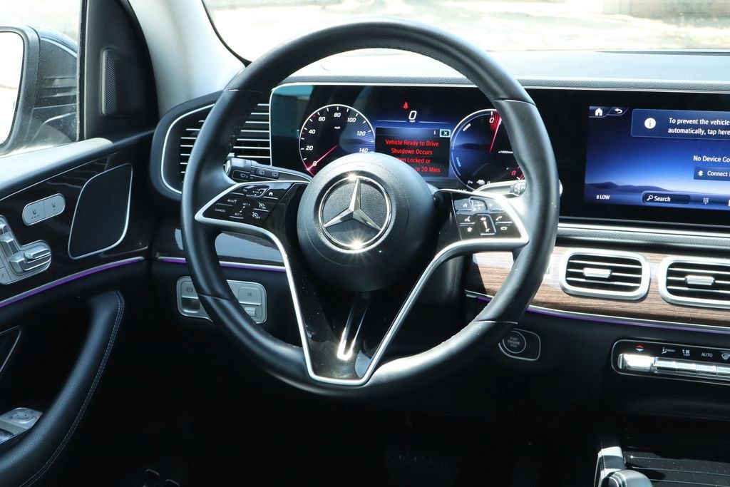 Used 2025 Mercedes-Benz GLE 450e 4MATIC image 25