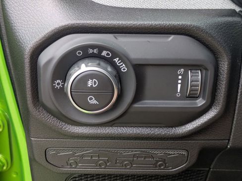 New 2025 Jeep Gladiator Sport AWD/4WD image 19