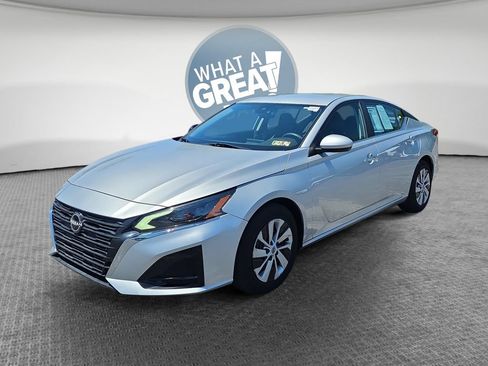 Used 2023 Nissan Altima 2.5 S FWD image 8