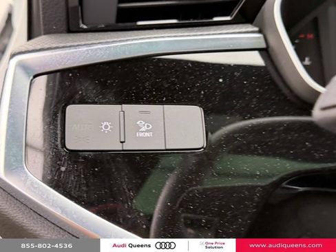 Used 2025 Audi Q3 2.0T Premium w/ Convenience Package AWD/4WD image 21