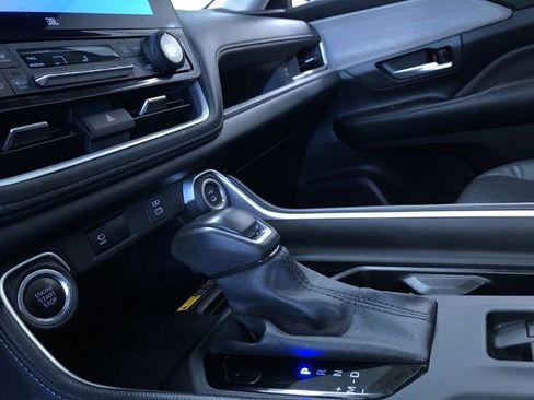 Certified 2024 Toyota Grand Highlander Platinum image 32