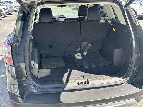 Used 2018 Ford Escape SEL FWD image 9