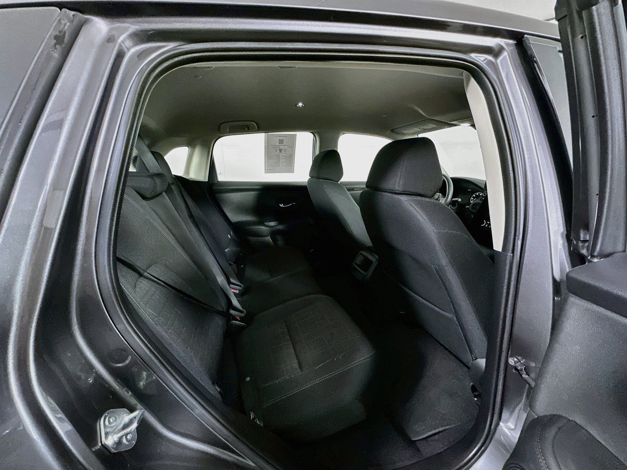 Used 2024 Honda HR-V LX image 28