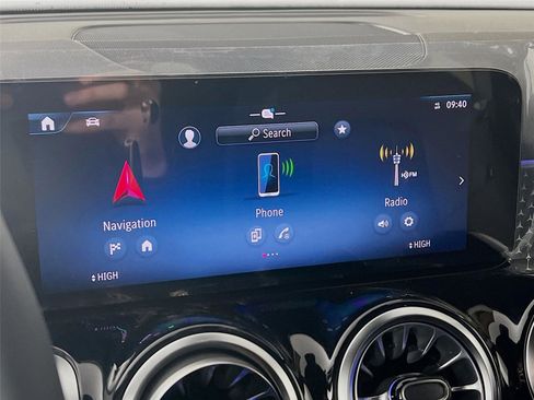 New 2026 Mercedes-Benz GLB 250 4MATIC image 15