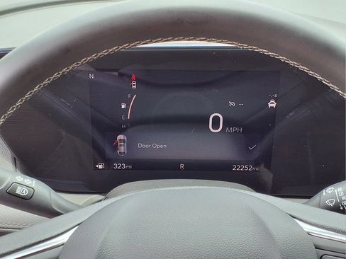 Used 2025 Buick Encore GX Preferred AWD/4WD image 18