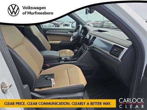 Used 2023 Volkswagen Atlas Cross Sport SEL R-Line AWD/4WD image 6