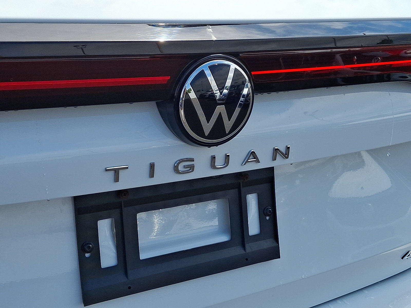 Certified 2026 Volkswagen Tiguan SE AWD/4WD image 29