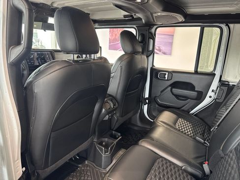 Used 2025 Jeep Wrangler Unlimited Sport AWD/4WD image 39