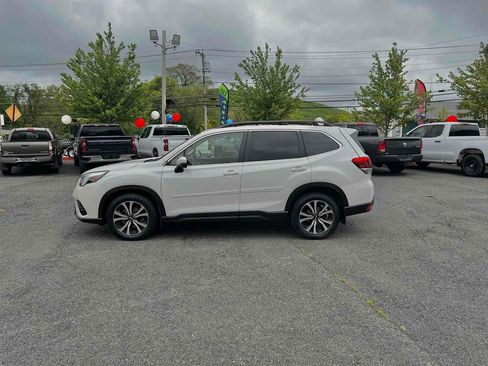 Used 2022 Subaru Forester Limited image 4