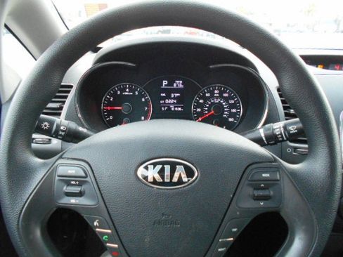 Used 2016 Kia Forte LX image 12