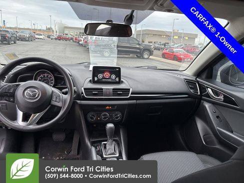 Used 2016 MAZDA MAZDA3 i Sport w/ Preferred Equipment Package image 10