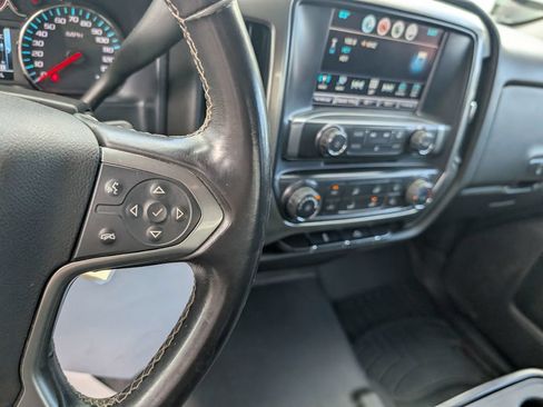 Used 2018 Chevrolet Silverado 1500 LT AWD/4WD image 15