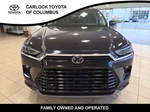 Used 2024 Toyota Grand Highlander AWD image 4