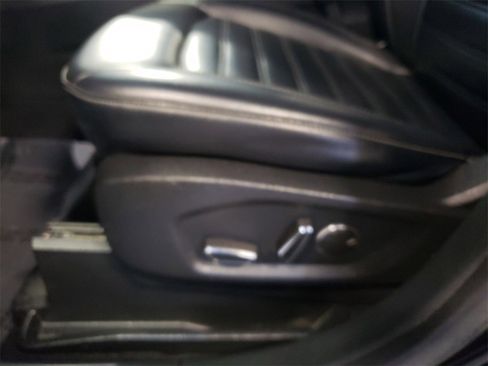 Used 2019 Ford Edge SEL w/ Equipment Group 201A image 21