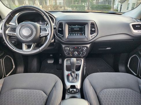 Used 2019 Jeep Compass Sport w/ Cold Weather Group FWD image 23