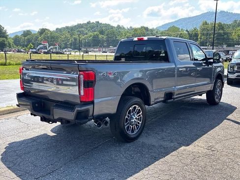 Used 2023 Ford F250 Limited AWD/4WD image 8
