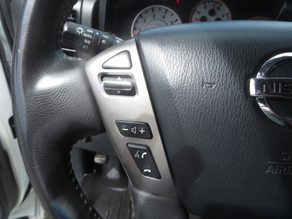 Used 2015 Nissan Titan PRO-4X w/ Pro-4x Luxury Package AWD/4WD image 18
