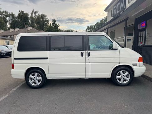 Used 2003 Volkswagen Eurovan MV image 10