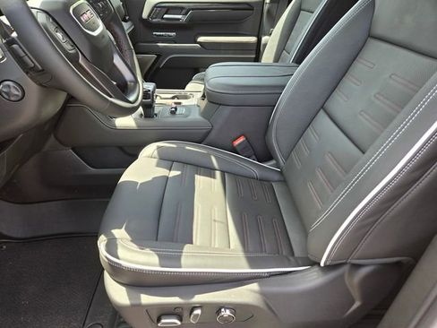 New 2026 GMC Sierra 1500 AT4X AWD/4WD image 9