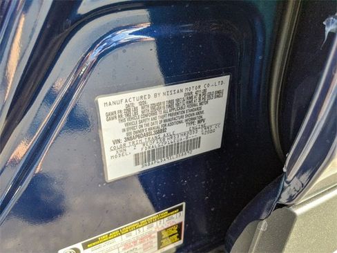 Certified 2025 Nissan Kicks SR image 44