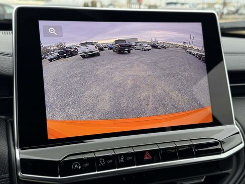 New 2026 Jeep Compass Latitude AWD/4WD image 4