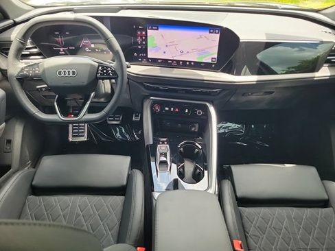 Certified 2025 Audi SQ5 Premium Plus AWD/4WD image 2
