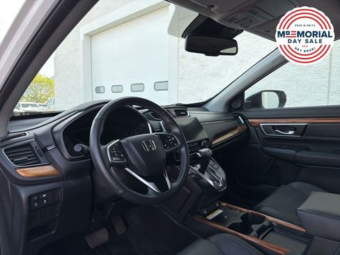 Used 2020 Honda CR-V Touring image 9